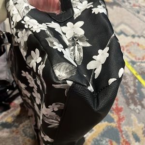 Kenneth Cole Reaction floral bag